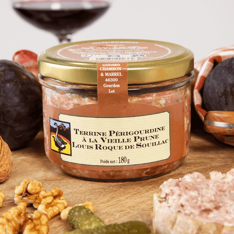 Landterrine mit Pflaume